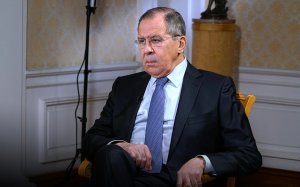 Лавров заявил о необходимости срочно уходить от использования западных платежных систем