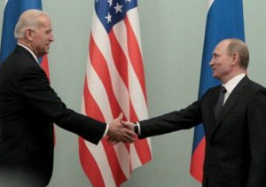 Воспоминания стенографиста кабинета Обамы: Владимир Путин унизил Байдена на встрече в Москве.