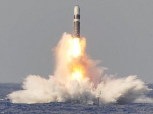 Названа причина наращивания Великобританией числа ядерных боеголовок
