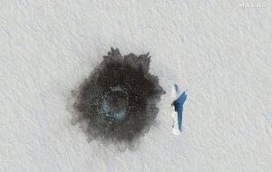 СМИ: В Арктике всплыли не три, а пять подлодок, одна из которых запустила МБР (В США оценили одновременное всплытие трех российских подлодок из-подо льдов Арктики)