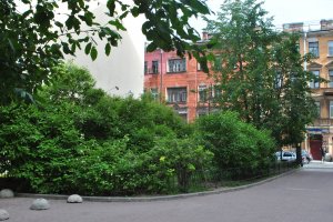 Вишневский и Ковалёв поддержали инициативу Макарова по Кузнечному Скверу: чуда не произошло