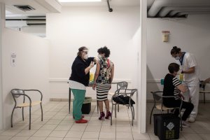 NYT: помощь пришла не от Европы, а от давнего друга — и теперь Сан-Марино прививается «Спутником V»