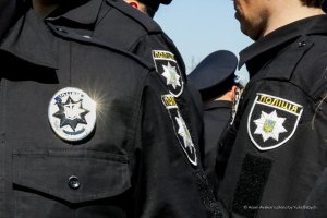 УНИАН (Украина) В Харьковской области двое военных устроили стрельбу в поезде