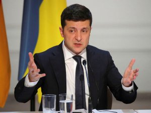 МИД ДНР: Зеленский ждет от США "разрешения наступать"
