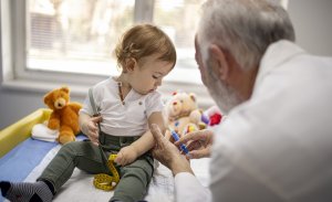 Европейский суд по правам человека в четверг постановил, что родители не имеют права препятствовать обязательной вакцинации детей