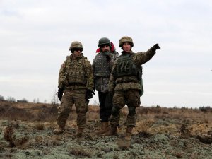 Rzeczpospolita: США и союзники не будут помогать Украине в случае эскалации конфликта. Еще два самолета ВВС США прибыли на Украину за сутки