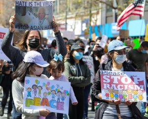 Комментарий Синьхуа: Первородный грех колониализма в США