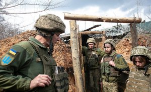 Серьезная вспышка коронавирусной инфекции произошла среди персонала миссии канадских вооруженных сил на Украине.