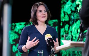 Анналену Бэрбок выбрали кандидатом в канцлеры ФРГ от партии "зеленых"