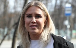 Полиция задержала Любовь Соболь    (Вслед за Соболь в Москве задержали пресс-секретаря Навального Ярмыш)