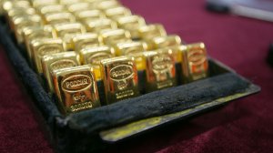 Почему растущий экспорт золота из России накапливается в Соединенных Штатах, а не в Китае?