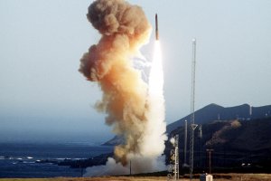 Испытания американской ракеты Minuteman III окончились неудачей