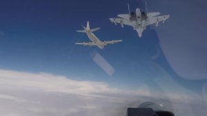 Минобороны опубликовало видео перехвата самолетов Франции над Черным морем  (Истребитель МиГ-31 сопроводил самолет ВВС Норвегии над Баренцевым морем )