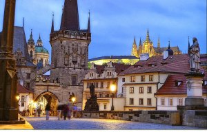 Базирующийся в Праге британский журналист:  Высылка дипломатов не решит проблему России в Центральной Европе