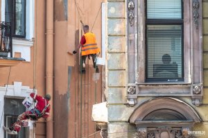 Смольный признал ошибки и не будет начислять пени за неоплаченный в мае капремонт