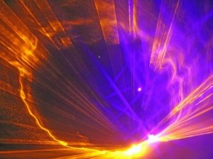 Американским физикам удалось превысить скорость света