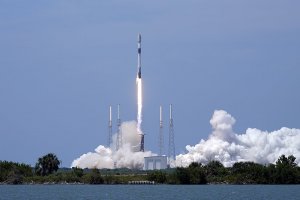 Компания SpaceX вывела на орбиту 60 спутников Starlink