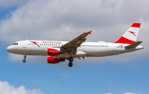 Россия не разрешила рейсу Austrian Airlines прибыть не через Белоруссию   (В авиакомпании сообщили, что в результате были вынуждены отменить рейс из Вены в Москву)