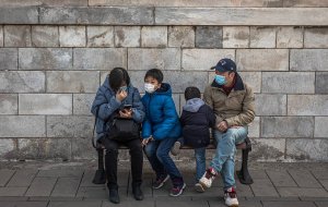 СМИ: власти Китая разрешили семьям иметь трех детей