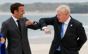 СМИ узнали о ссоре Джонсона и Макрона на саммите G7