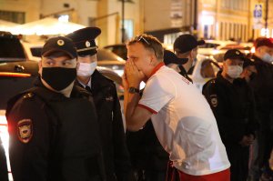 «Калинку-Малинку» пели шёпотом». Как польские фанаты пили на Рубинштейна под присмотром