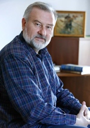 Власть надо любить. Причем, без всяких условий