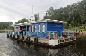 Замучили наводнения в малых населённых пунктах у рек? Стройте новое и восстанавливайте разрушенное на основе дебаркадера