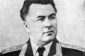 Идёт состав за составом: о главе советских Ж-Д. в годы Великой войны