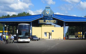 Лукашенко пояснил, почему он поручил полностью перекрыть границу с Украиной