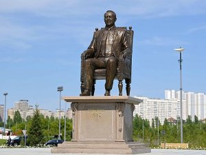 Центральная Азия: кому — почести, кому — горести. «Не более 2,8 млн человек населения - это уже не просто демографический кризис, а депопуляция страны»