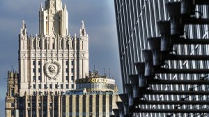 Захарова заявила об отсутствии у МИД Франции права диктовать странам условия по вакцинации