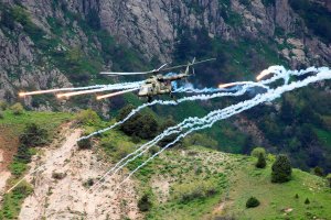 «Ее ценность в дешевизне»: зачем обновлять советские неуправляемые ракеты  (Эксперт назвал новую ракету С-13Б наследницей «Катюши»)