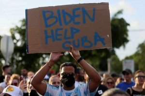 Почему США медлят со свержением власти на Кубе?