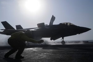 [«Люди гибнут за металл»*] У F-35 по всему миру ломаются двигатели: быстро изнашивается теплозащитное покрытие (деградация кальциево-магниевого алюмосиликата) лопастей ротора силовой установки F135