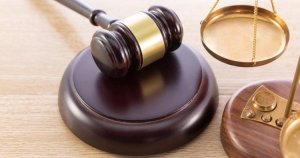 Австралийский суд признал авторские права за искусственным интеллектом после того, как Dabus изобрела аварийную световую сигнализацию и новый тип контейнера для пищевых продуктов