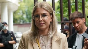 Соболь покинула Россию, несмотря на запрет из-за приговора