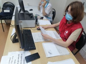 В Коми участники акции #МыВместе оказывают помощь людям в пунктах вакцинации