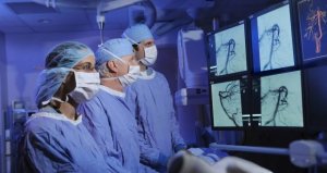 Исследователи разработали управляемый катетер для операций на головном мозге