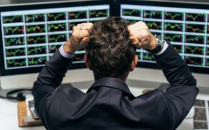 [Обвал] «У инвесторов наступило отрезвление». ФРС подала четкий сигнал о сокращении монетарных стимулов — то, чего опасались по всему миру последние месяцы. Как защититься от падения рынка США?