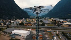 До конца года в США начнут строить гравитационный аккумулятор. EVx наиболее эффективен для отдачи максимальной мощности в течение 2–4 часов. КПД до 85 %. Эксплуатация 35 лет. Ёмкость несколько ГВт·ч