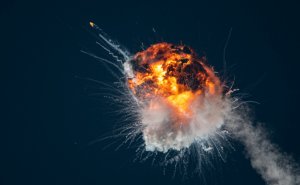 Американская ракета взорвалась через 2,5 минуты после запуска