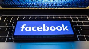 Facebook принес извинения за искусственный интеллект, который в соцсети присвоил пометку «приматы» на видео с темнокожими людьми