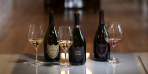 [Первый раунд] Французские производители шампанского прекратили бойкот России, несмотря на закон об этикетках. Экспорт возобновится 15 сентября с новыми наклейками «игристое вино».