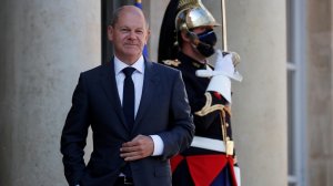 [Консенсус и компромисс] Welt: кандидат в канцлеры Германии выступил против единогласного принятия решений Евросоюзом: радиус круга интересов и партнёров ФРГ не может быть безразмерным