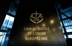 Еврокомиссия подала еще один иск против Польши обвинив ее в политическом давлении на СМИ