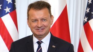 Никто, кроме Войска польского, не будет защищать нашу родину. НАТО, конечно, важен, в этом плане мы рассчитываем на поддержку  - министр обороны Польши