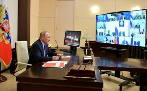 Давайте приступим к работе и рассмотрим основные направления совершенствования системы стратегического планирования - В. Путин