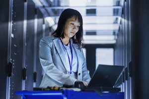 Ученые описали возможность переноса человеческого мозга на физический накопитель