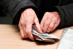 Одномоментно одной суммой». В ПФР объяснили, как получить единовременную выплату из пенсионных накоплений