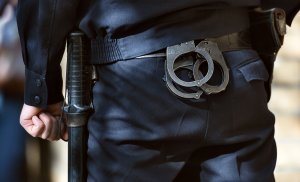 3 миллиона получила избитая полицейскими США женщина с деменцией